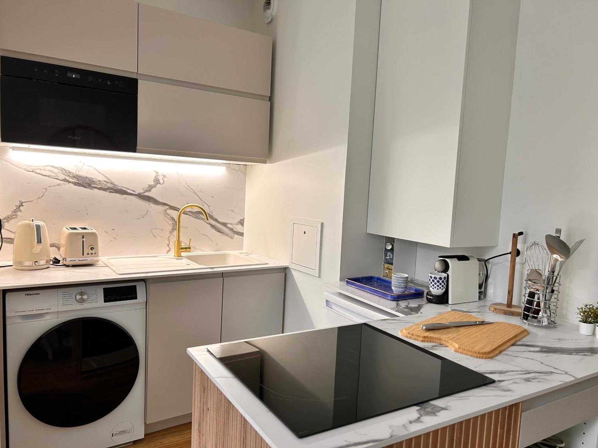 Beautiful, Modern 1-Bed Apartment, 5 Mins Rer A Saint-Germain-en-Laye Exterior photo